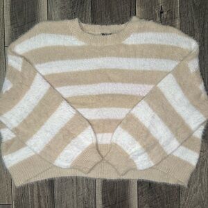 Wild Fable (Target) Bubble Sleeved Cropped Sweater